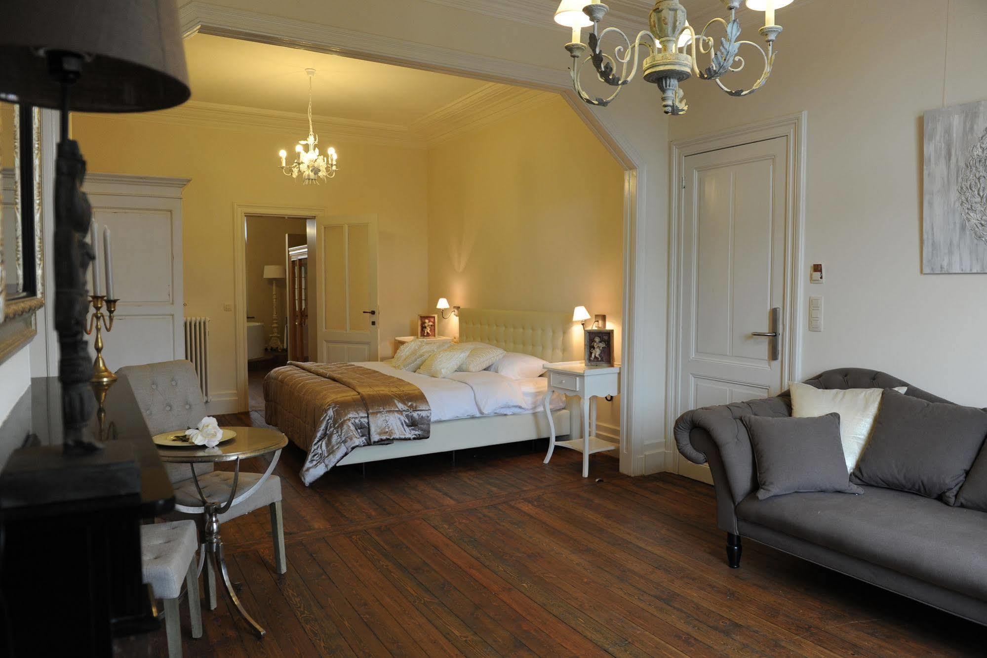 Charmehotel Villa Saporis Hasselt Esterno foto