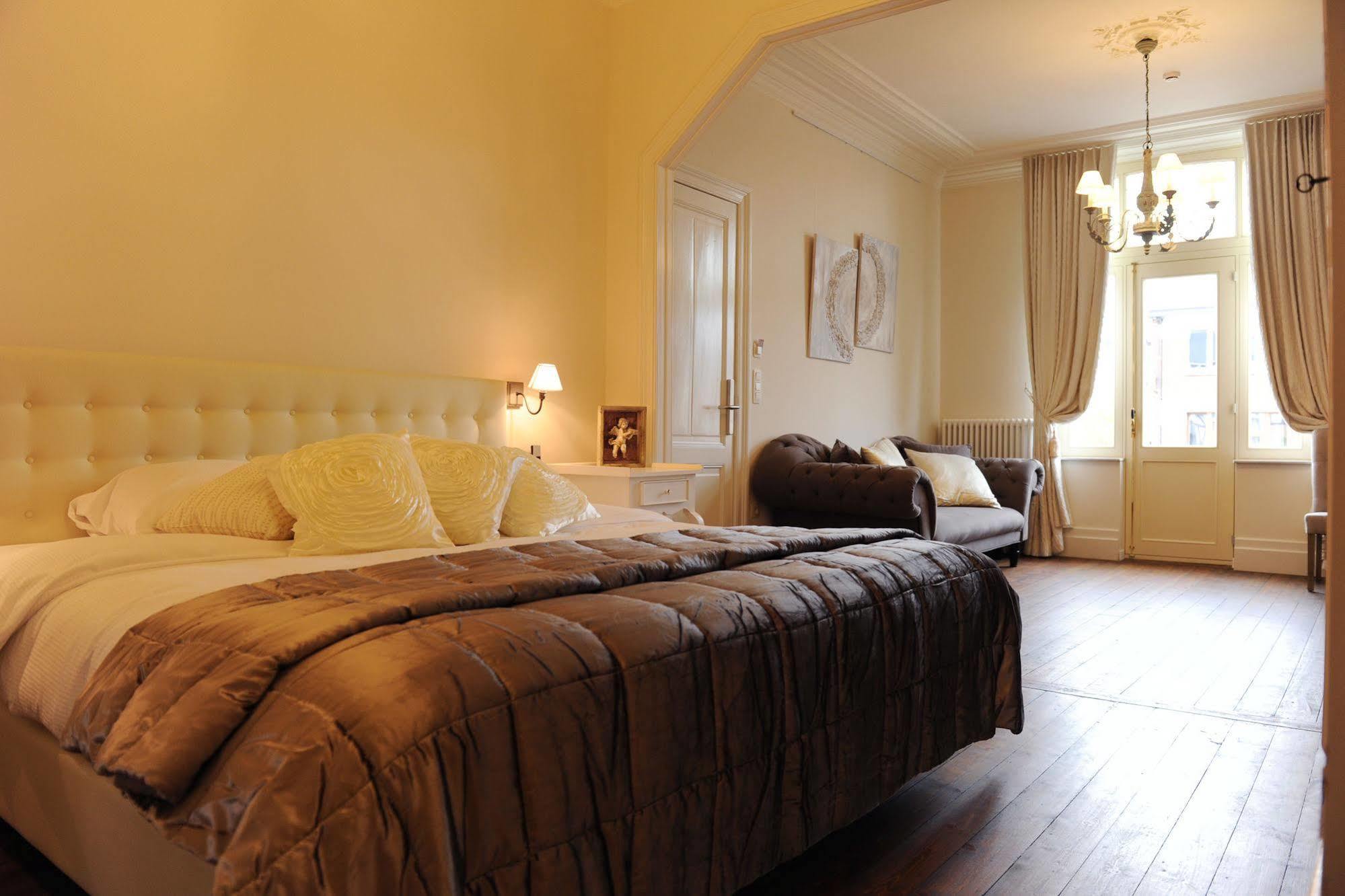 Charmehotel Villa Saporis Hasselt Esterno foto